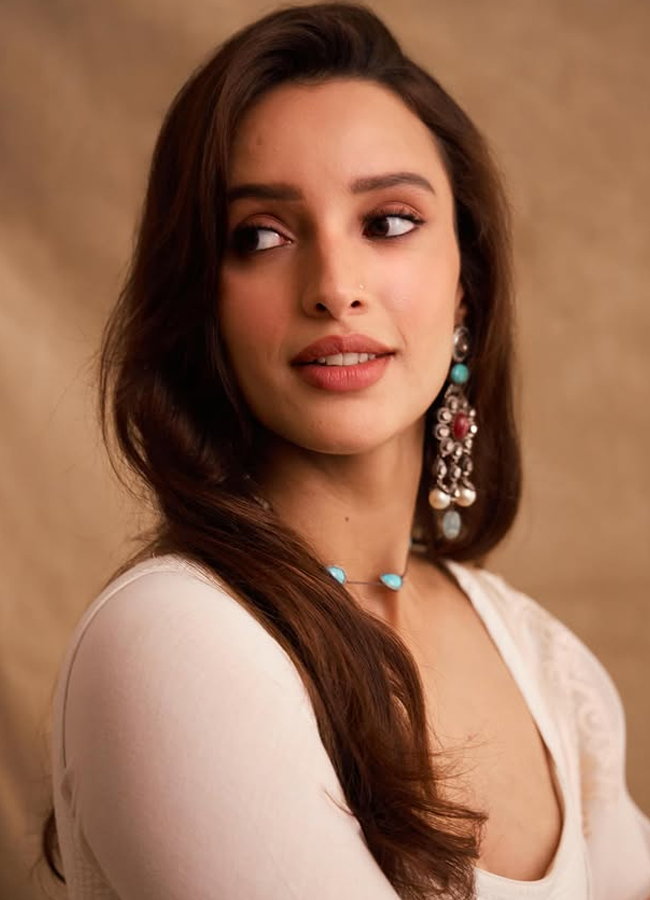 Tripthi_20dimri5.jpg 6