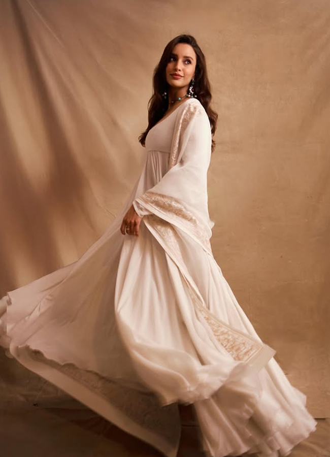 Tripthi_20dimri8.jpg 9