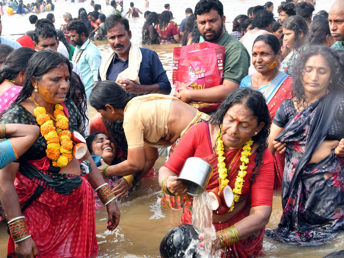 Medaram_20Samakka_20Saralamma_20Jatara_202026_20Photos_20_2819_29.jpg 20