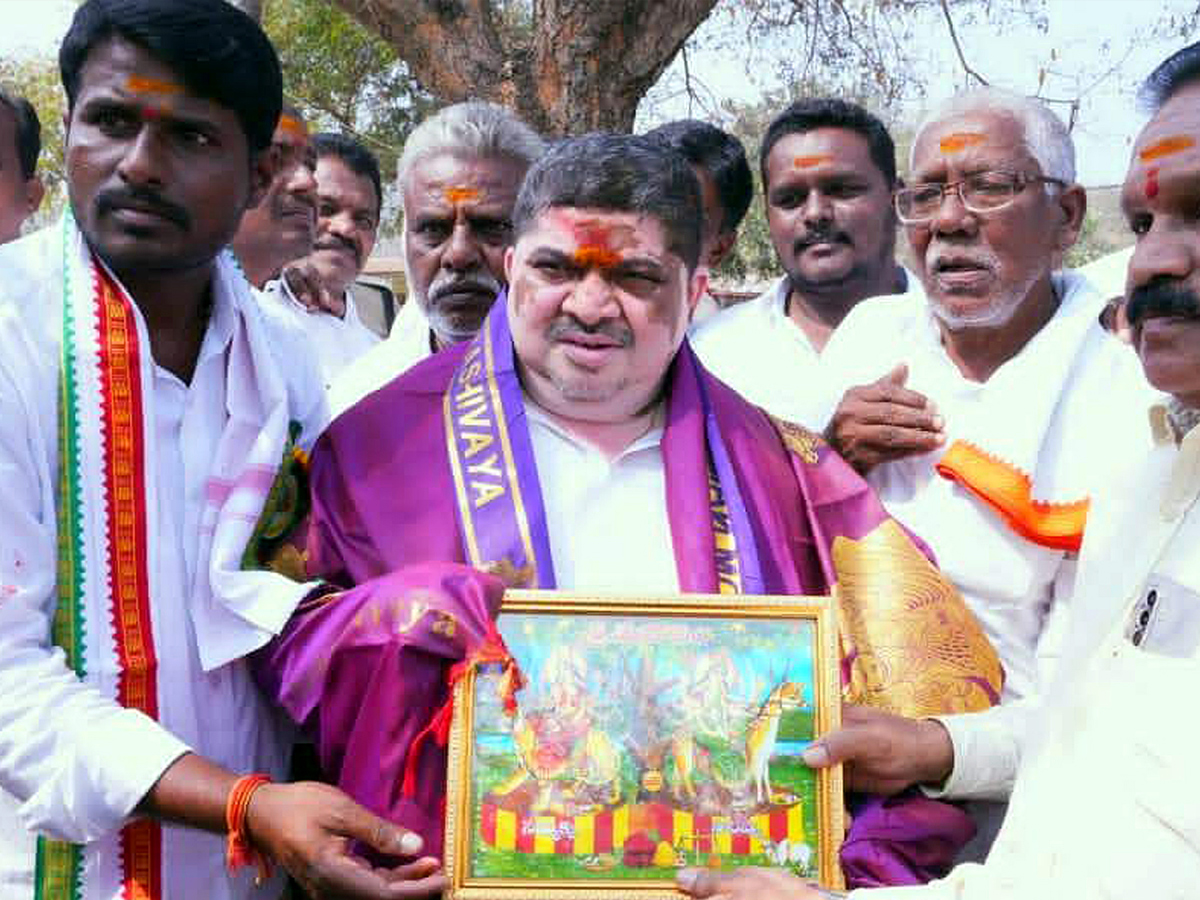 Medaram_20Samakka_20Saralamma_20Jatara_202026_20Photos_20_283_29.jpg 12