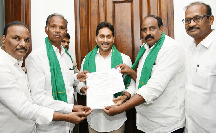 ys_20jagan_20mohan_20reddy.jpg