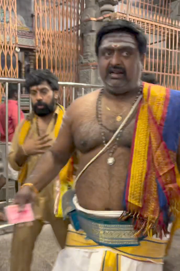 Choreographer_20Aata_20Sandeep_20master_20family_20visited_20Arunachalam_20Temple_20Photos_20_289_29.jpg 10