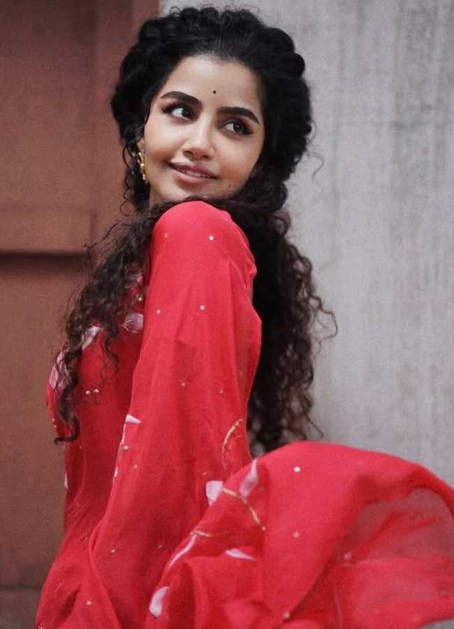 Anupama_20parameswaran13.jpg 14