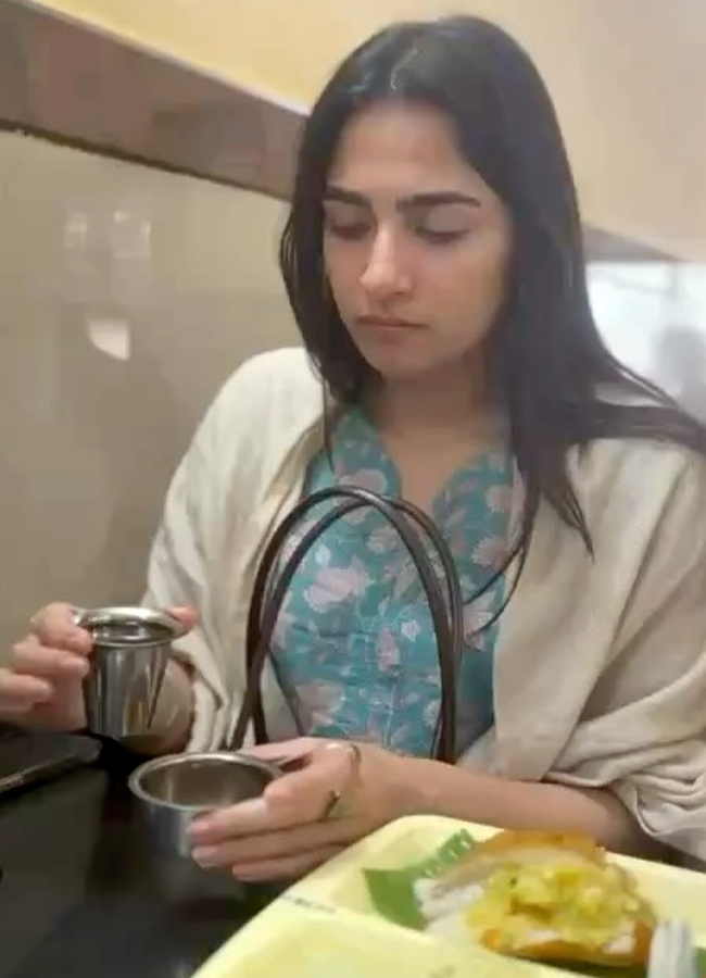 Rukmini_20vasanth5.jpg 6