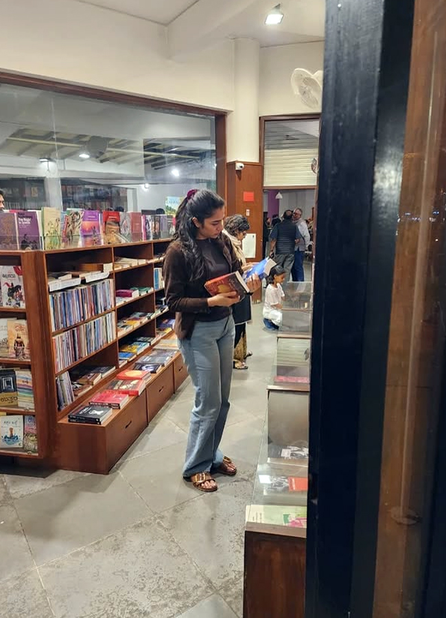 Rukmini_20vasanth6.jpg 7