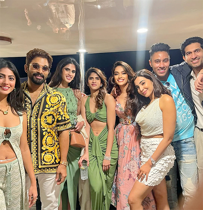 Allu_20Sirish_20Bachelor_20Party_20unseen_20Moments_20Viral_20Photos__20_2823_29.jpg 23