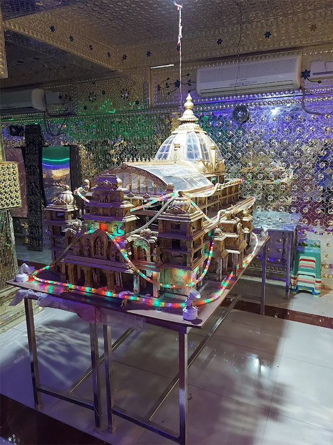 Sri_20Vasavi_20kanyaka_20parameswari_20temple_20Penugonda__20_2811_29.jpg 11