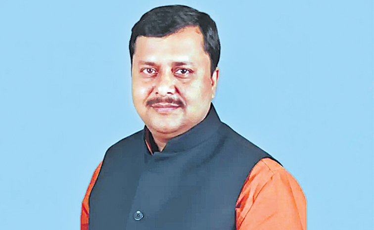 nitin.jpg