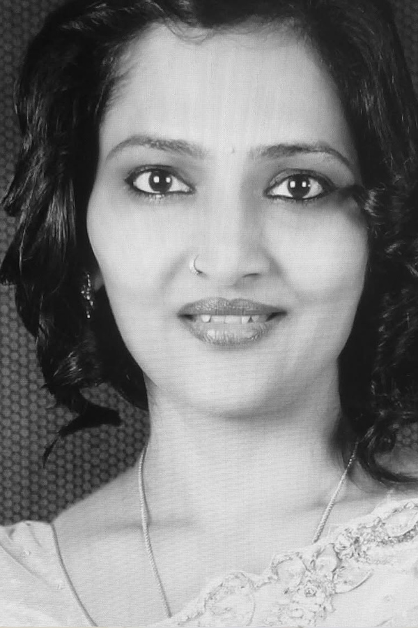Actress_20Sreeleela_20wishing_20Her_20mother_20with_20cutest_20pics_20on_20Her_20Birthday_20PHotos_20_283_29.jpg 4