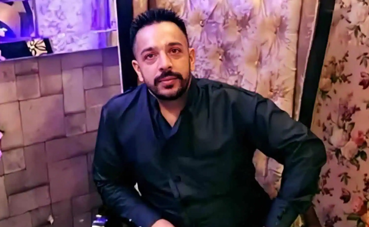 AAP-leader-Lucky-Oberoi.jpg