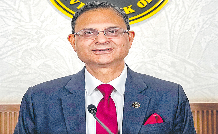 SANJAY-MALHOTRA11.jpg