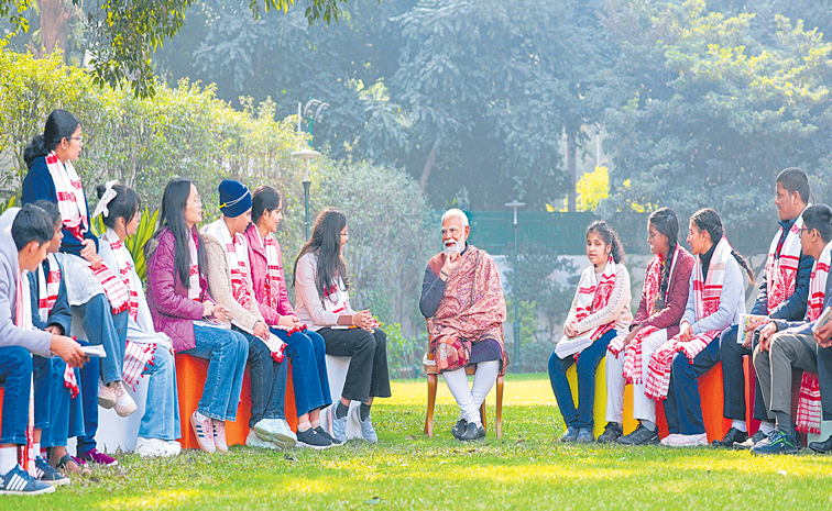 paksha-pae-charcha.jpg