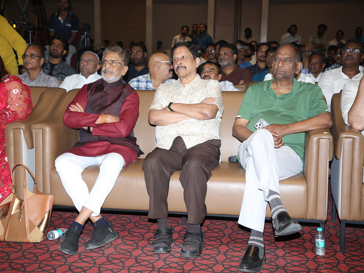 Amaravathiki_20Aahwanam_20Movie_20Pre_20Release_20Event_20Photos__20_2814_29.jpg 14