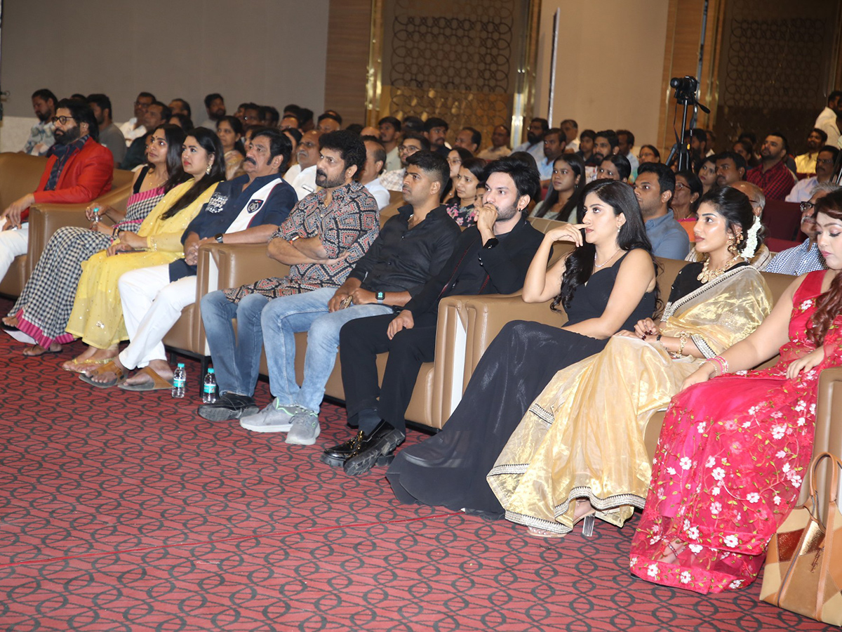 Amaravathiki_20Aahwanam_20Movie_20Pre_20Release_20Event_20Photos__20_2815_29.jpg 15