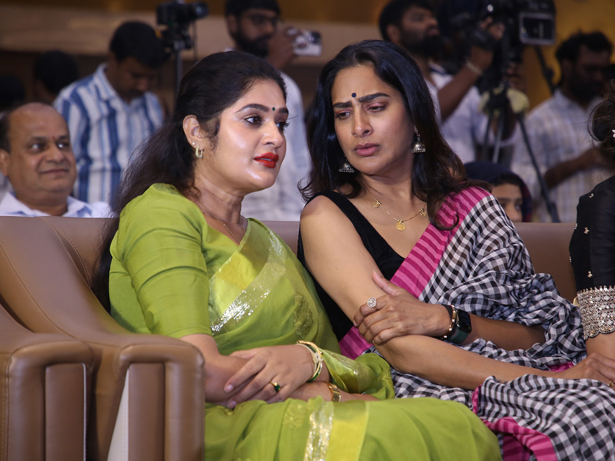 Amaravathiki_20Aahwanam_20Movie_20Pre_20Release_20Event_20Photos__20_2827_29.jpg 27