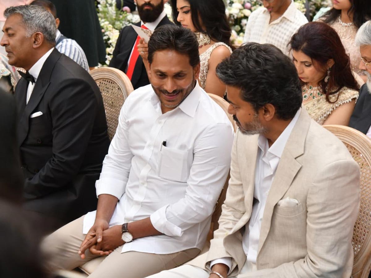 YS-Jagan_Vijay8.jpg 8