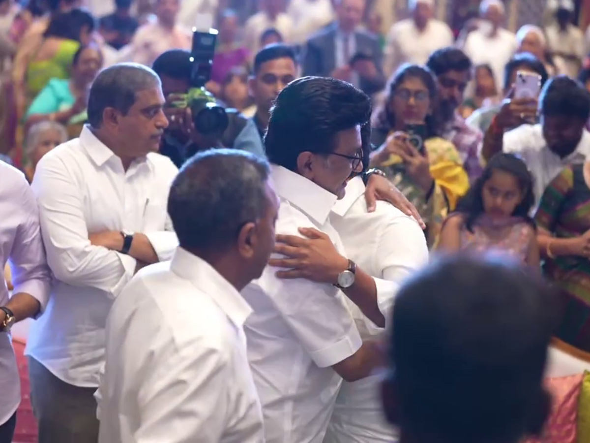 YS_20Jagan_20Attends_20Marriage_20At_20Chennai_20Hero_20Surya_20and_20Karthi_20__20_2820_29.jpg 20