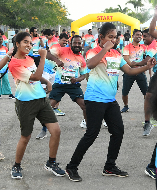 Yadagirigutta_20Temple_20Run_202026_20in_20Sakshi_20New__20_2815_29.jpg 15