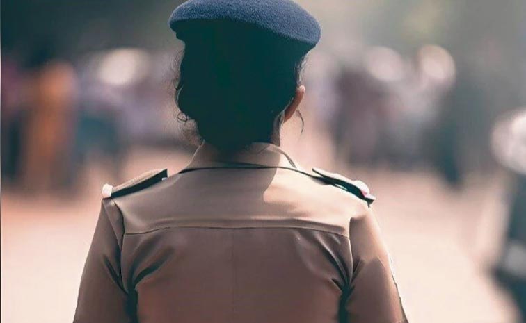woman-constable.jpg
