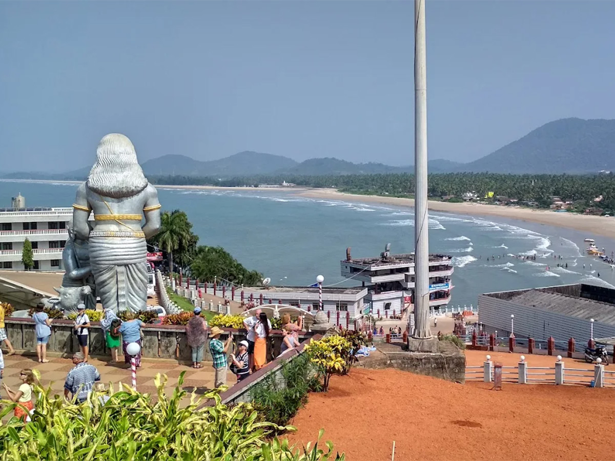 Maha_20Shivaratri_202026_20_20Shri_20Murudeshwara_20Shiva_20Temple_20HD_20Photos__20_2813_29.jpg 13