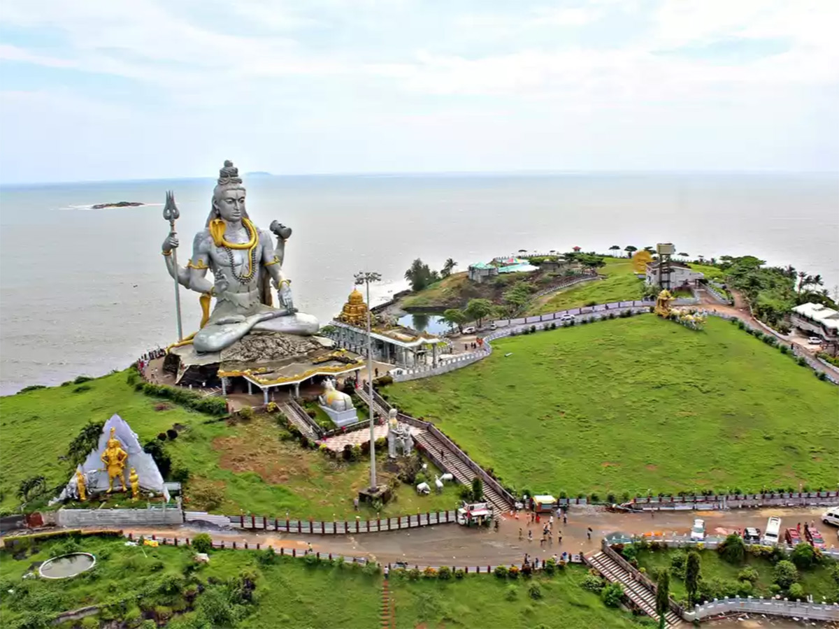 Maha_20Shivaratri_202026_20_20Shri_20Murudeshwara_20Shiva_20Temple_20HD_20Photos__20_2822_29.jpg 22