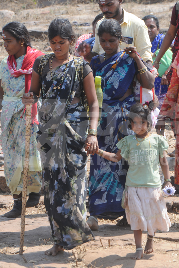 Shiva_20Devotees_20Walking_20To_20Srisailam_20Photos_20_2819_29.jpg 19