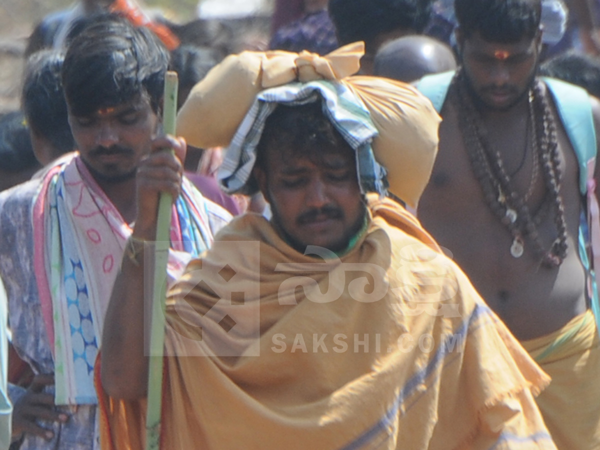 Shiva_20Devotees_20Walking_20To_20Srisailam_20Photos_20_2823_29.jpg 23