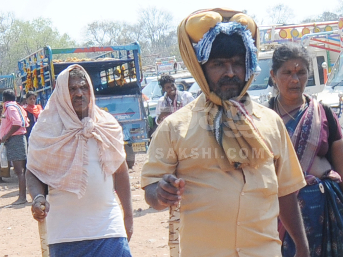 Shiva_20Devotees_20Walking_20To_20Srisailam_20Photos_20_282_29.jpg 3
