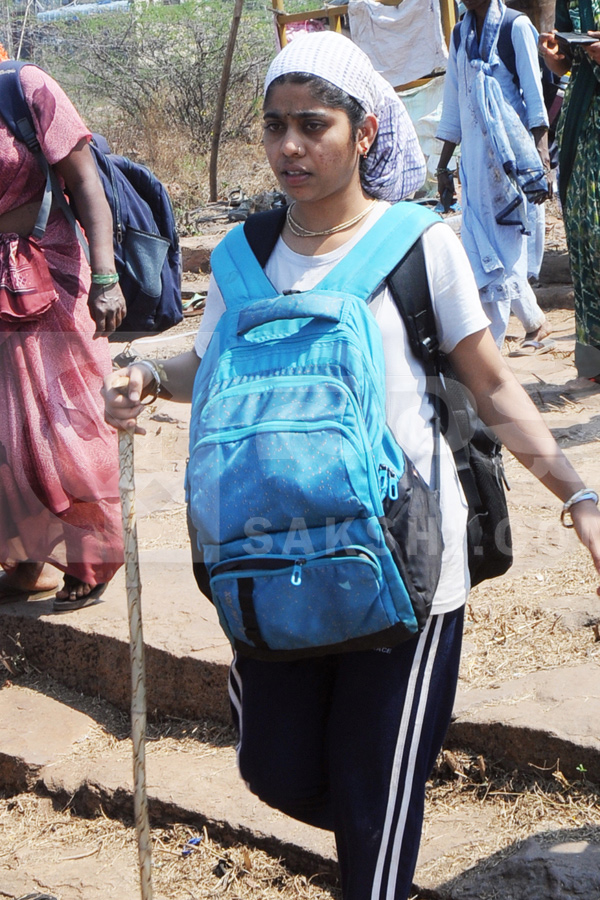 Shiva_20Devotees_20Walking_20To_20Srisailam_20Photos_20_286_29.jpg 7