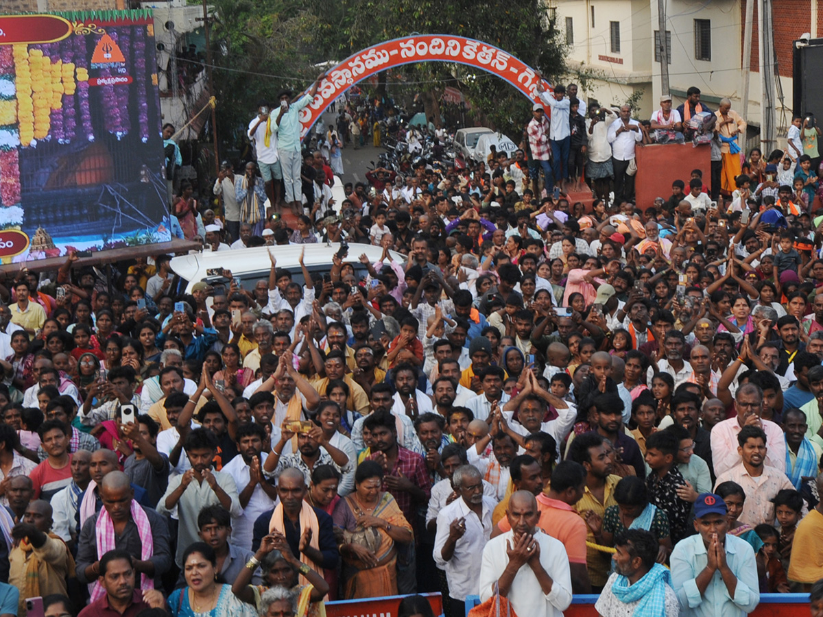 Srisailam_20Mallanna_20Swamy_20Rathotsavam_20HD_20Photos__20_285_29.jpg 5