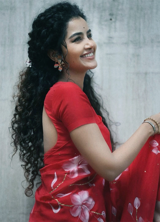 Tollywood_20Actress_20Anupama_20Parameswaran_20Birthday_20Special_20Photos__20_285_29.jpg 5