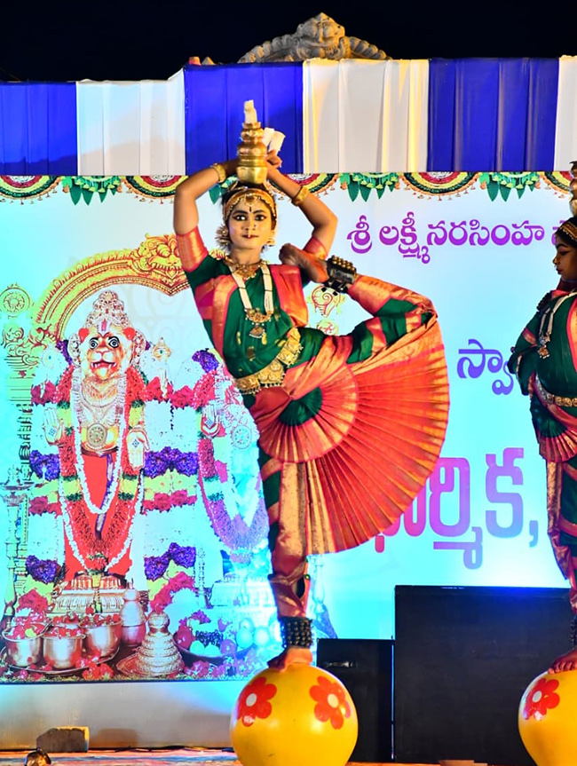 Yadagirigutta_20Sri_20Lakshmi_20Narasimha_20Swamy_20Annual_20Brahmotsavam__20_2814_29.jpg 14