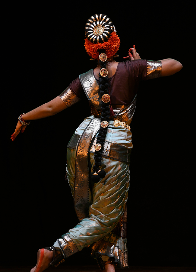 kuchipudi_20dance_20in_20hyderabad__20_2815_29.jpg 15