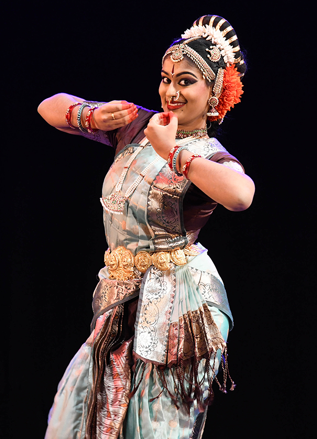 kuchipudi_20dance_20in_20hyderabad__20_2823_29.jpg 23