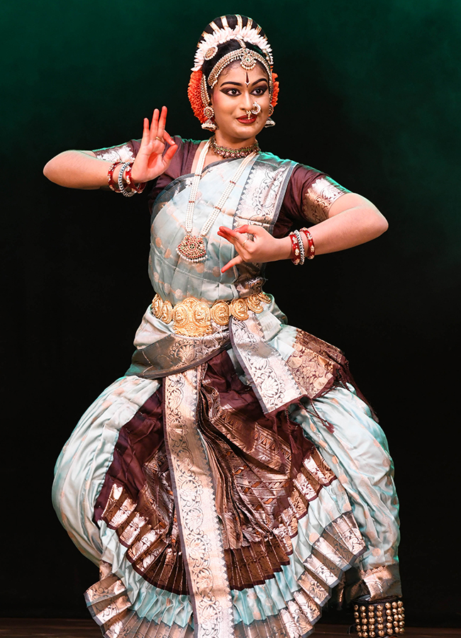 kuchipudi_20dance_20in_20hyderabad__20_288_29.jpg 8