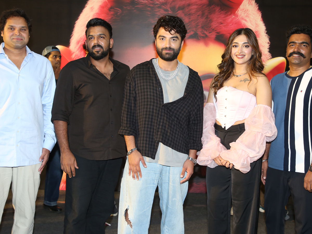 Vishwak_20sen_20CULT_20Movie_20Teaser_20Launch_20Photos_20_2810_29.jpg 10