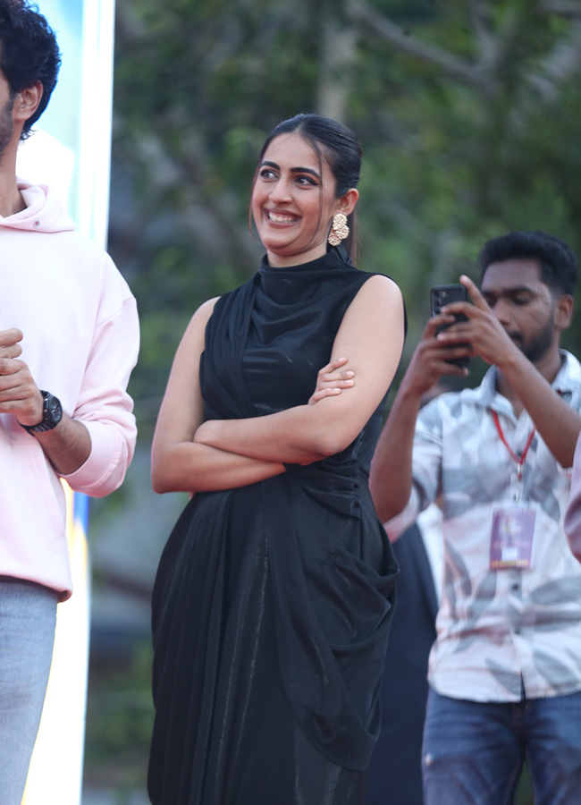 Niharika_20Konidela_20Raakaasaa_20Movie_20Promotion_20At_20Amalapuram__20_2817_29.jpg 17