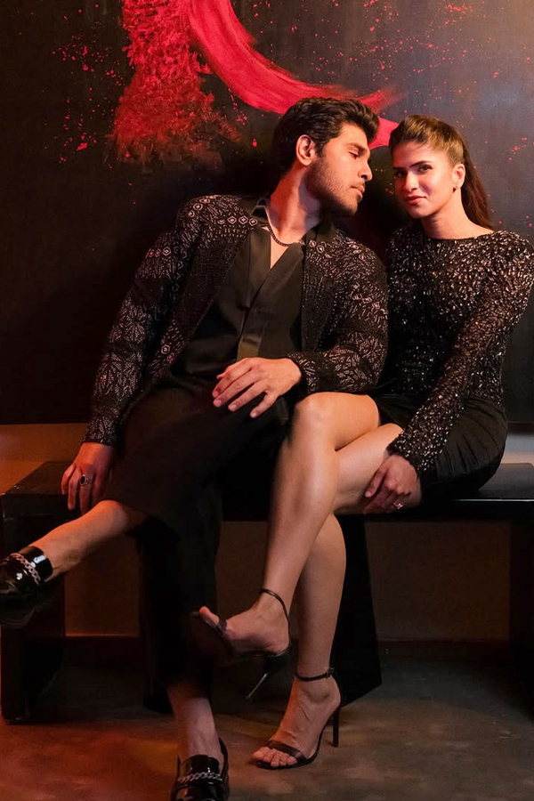 Allu_20Sirish_20And_20Nayanika_20Looks_20IN_20Black_20Dress_20Photos_20_281_29.jpg 2