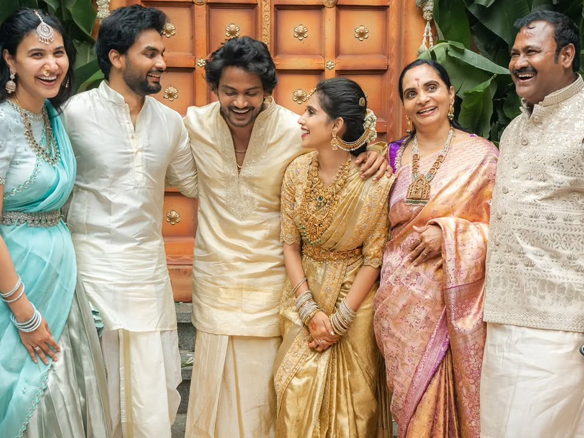 Shanmukh_20Jaswanth_20Engagement_20Photos_20_283_29.jpg 5
