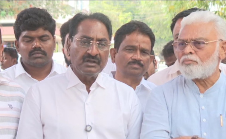 Ponnavolu.jpg