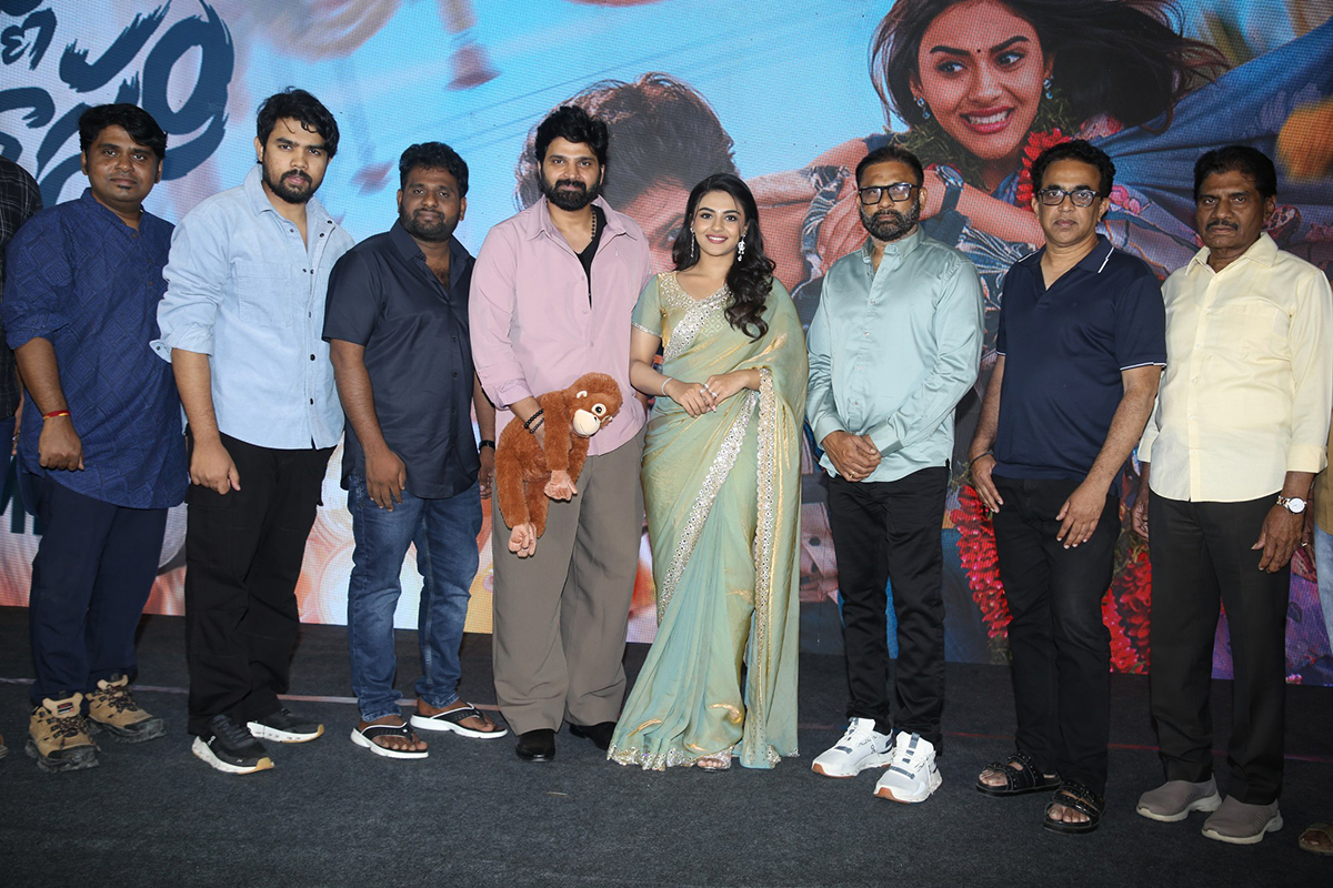 Vishnu_20Vinyasam_20Movie_20Pre_20Release_20Press_20Meet__20_2814_29.jpg 14