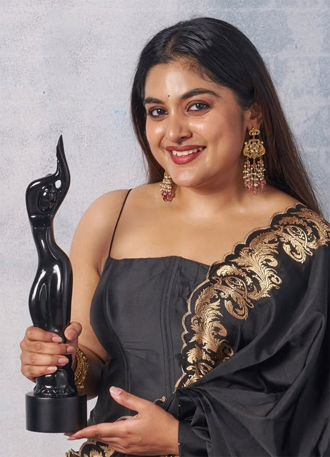 Actress_20Nivetha_20Thomas_20New_20Look_20HD_20Photos__20_2810_29.jpg 10