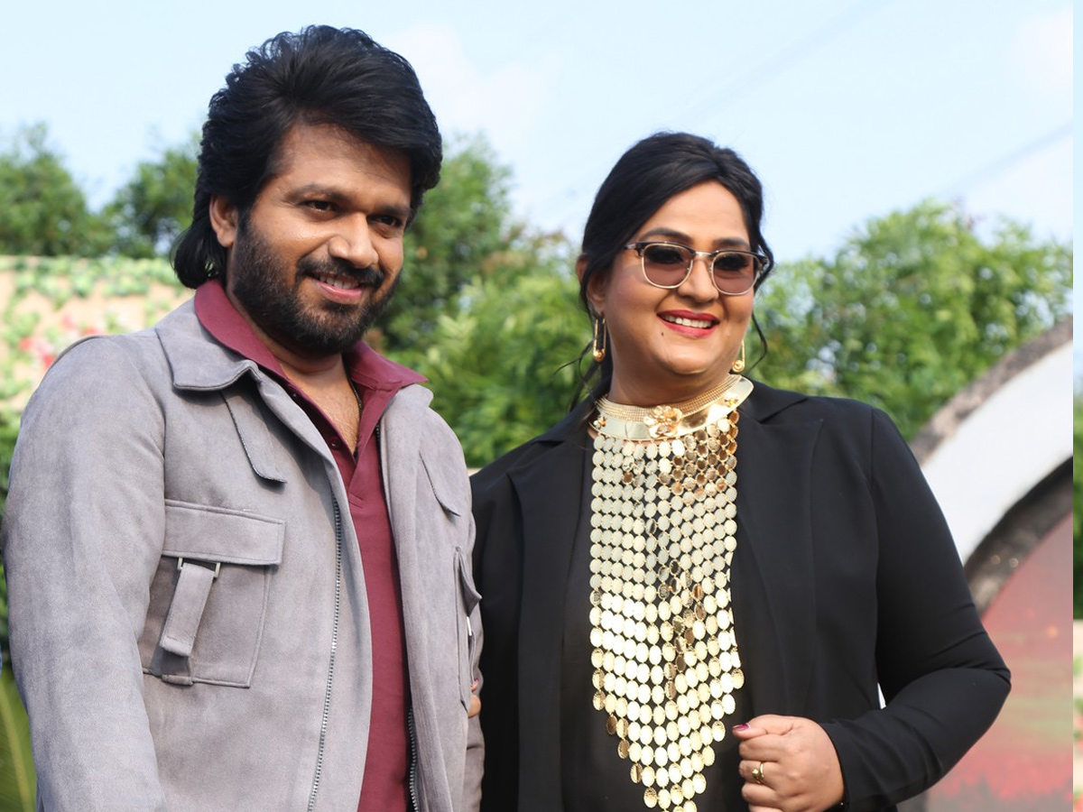 Jio_20Hotstar_20Mad_20For_20Each_20Other_20Reality_20Show_20Press_20Meet_20Photos_20_2811_29.jpg 11