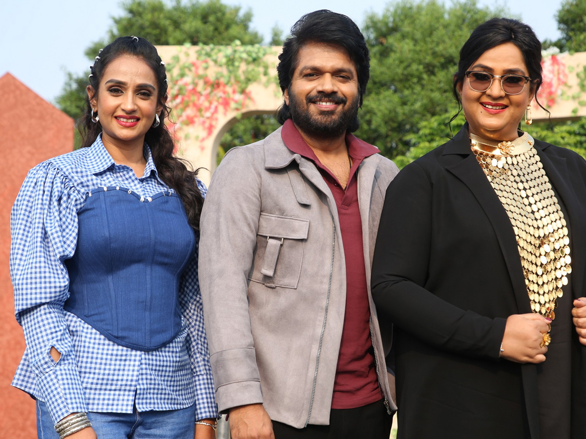 Jio_20Hotstar_20Mad_20For_20Each_20Other_20Reality_20Show_20Press_20Meet_20Photos_20_289_29.jpg 9