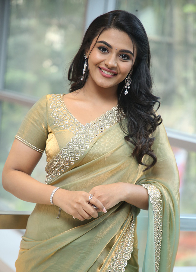 Vishnu_20Vinyasam_20Movie_20Heroine_20Nayan_20Sarika_20HD_20Photos__20_288_29.jpg 8