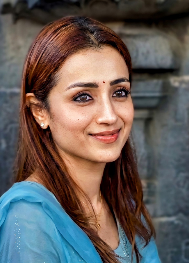 Actress_20Trisha_20Krishnan_20Trending_20Now_20HD_20Photos__20_2815_29.jpg 15