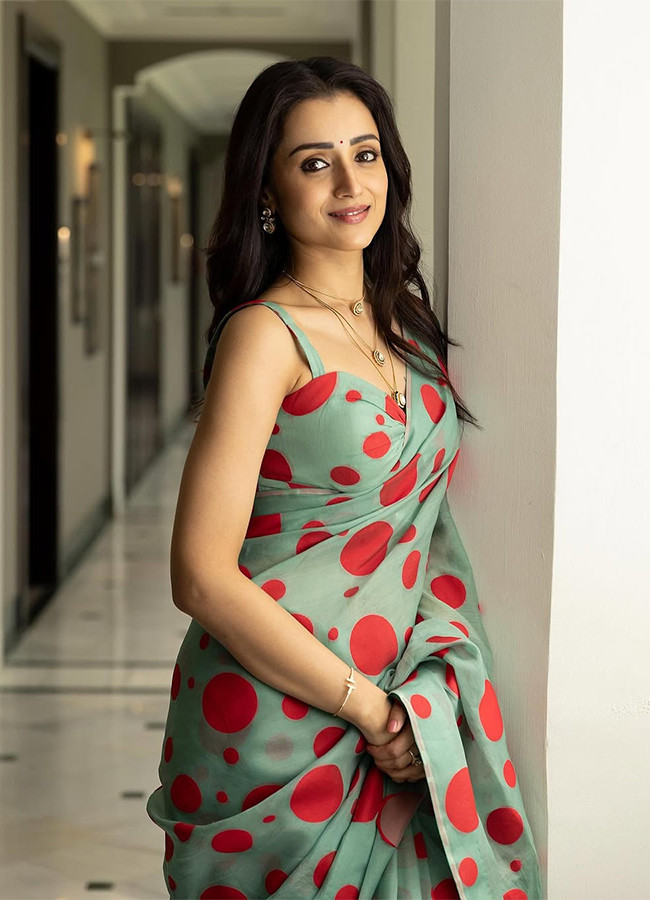 Actress_20Trisha_20Krishnan_20Trending_20Now_20HD_20Photos__20_289_29.jpg 9