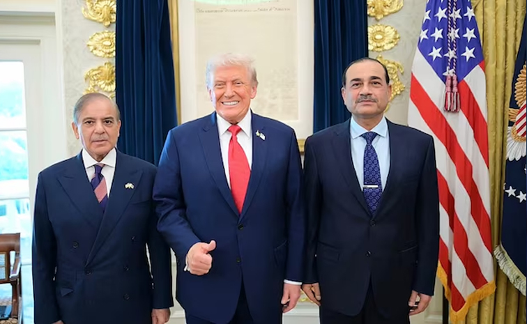 Shehbaz_20Sharif_20_Asim_20Munir_donal_20trump.jpg