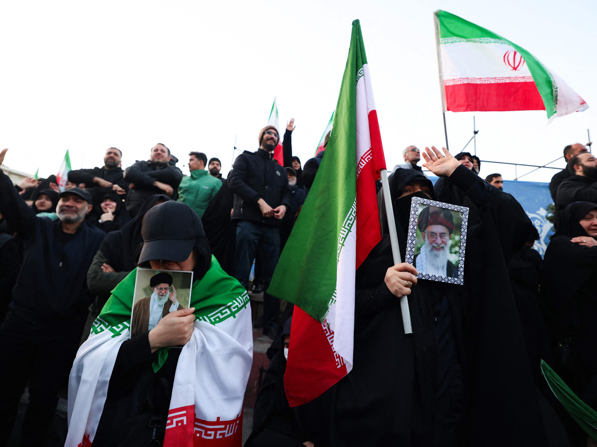 Iran_20mourns_20the_20demise_20of_20Supreme_20leader_20Ayatollah_20Ali_20Khamenei_20_2812_29.jpg 13