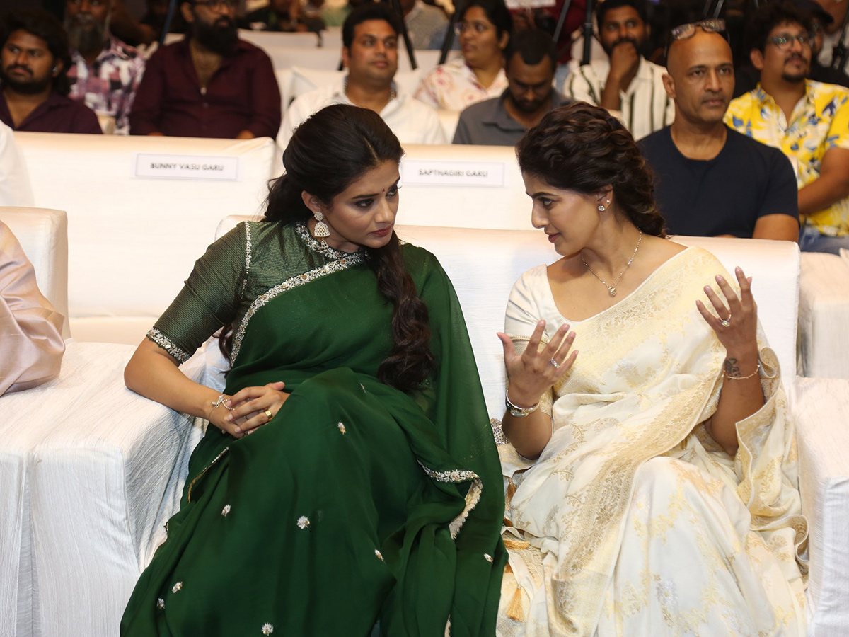 Varalaxmi_20Sarathkumar_20Saraswathi_20Movie_20Pre_20Release_20Event_20__20_287_29.jpg 7
